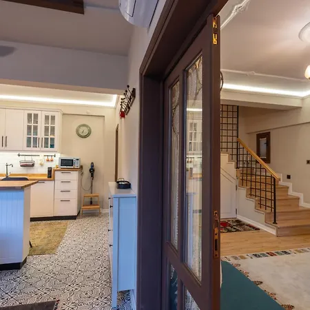 Cozy In Oldtown Kaleici Vilă