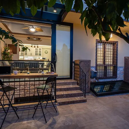 Cozy In Oldtown Kaleici אנטליה