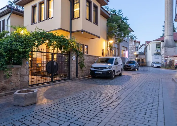 Cozy In Oldtown Kaleici וילה